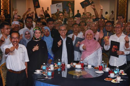 DATUK FAHMI FADZIL