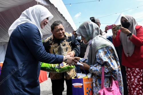 DATUK SERI RINA MOHD HARUN