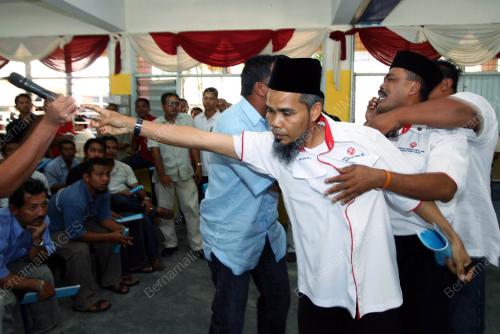 MESYUARAT PERGERAKAN PEMUDA UMNO