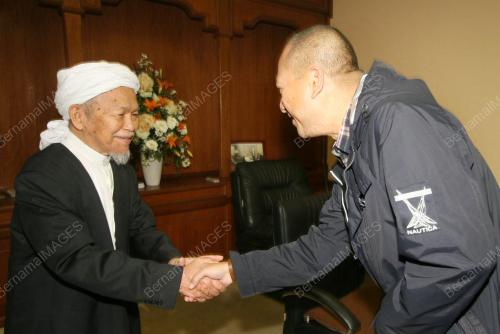 KB02_18012011_KUNJUNGAN