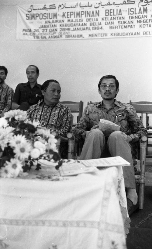KB02_18022015_ANWAR_TUTUP