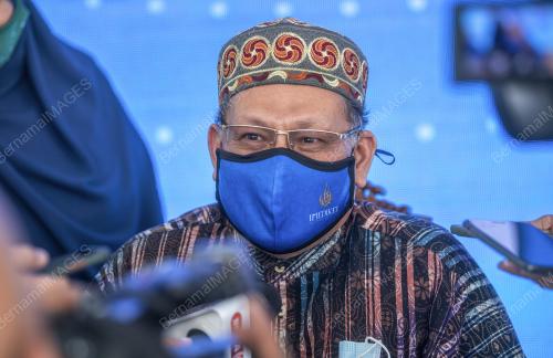 DATUK MOHD AMAR NIK ABDULLAH