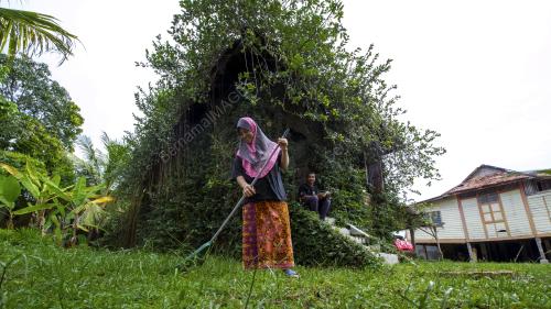 KB02_18062015_RUMAH_HOBBIT