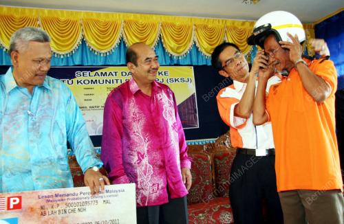 SOLAH MAT HASSAN