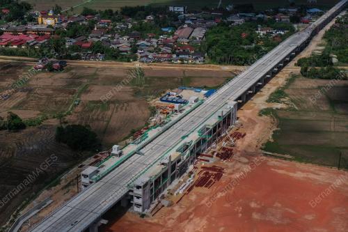 PROJEK LALUAN REL PANTAI TIMUR (ECRL)