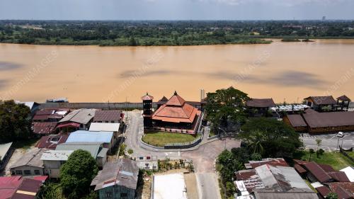 LAMAN WARISAN KAMPUNG LAUT