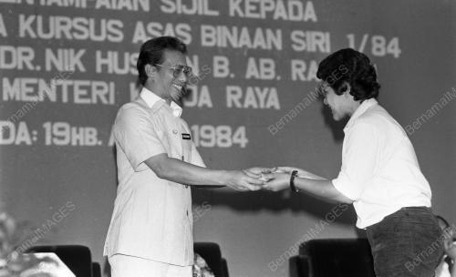 KB02_20032015_SAMPAI_SIJIL