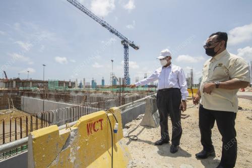 DATUK SERI MUSTAPA MOHAMED