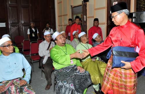 KB02_20042013_CALON_CALON