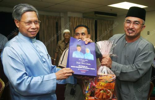 MUSTAPA MOHAMED