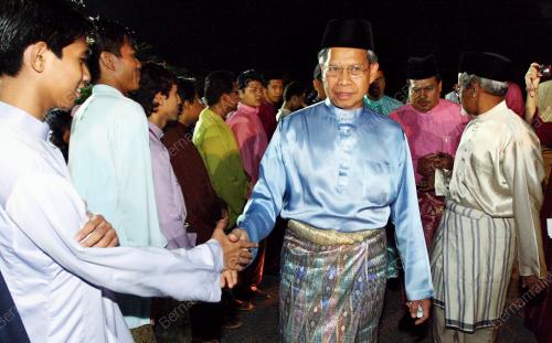 MUSTAPA MOHAMED