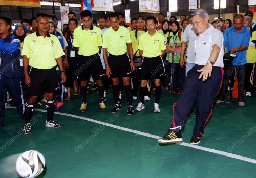 KB02_21042012_FUTSAL_TM