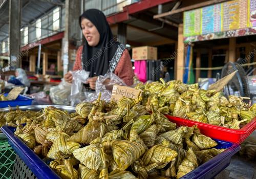 KETUPAT PALAS