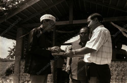 MENTERI KEBAJIKAN