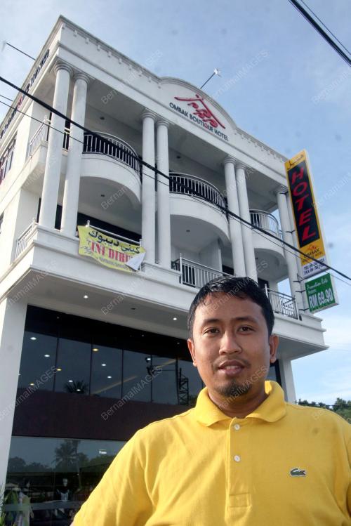 AHMAD IKHWAN RIZAL