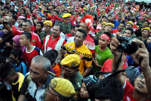 KB02_23112012_PIALA_TRW