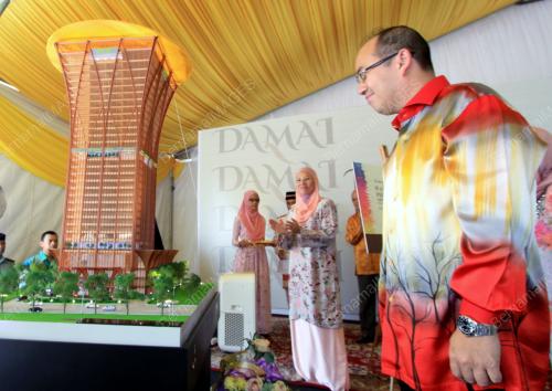 KB02_24062014_PECAH_TANAH