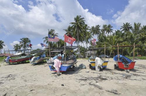 PANTAI BACHOK