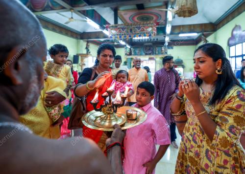 SAMBUTAN DEEPAVALI