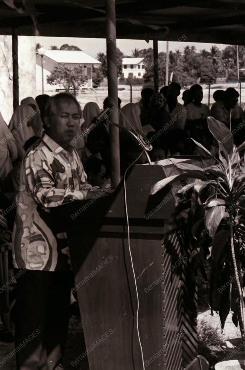 TAN SRI SABARUDDIN CHIK