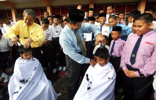HUSAIN BUSTARI AWANG LAH
