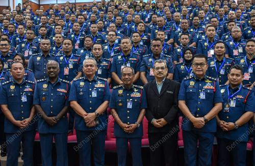 DATUK AHMAD IZHAM OSMAN