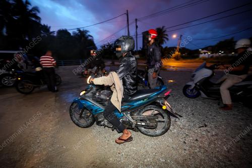 OPERASI MOTOSIKAL WARGA ASING
