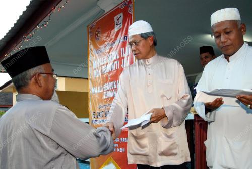 MUSTAPA MOHAMED