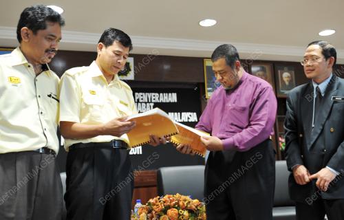 DATUK ZAKARIA JAAFAR