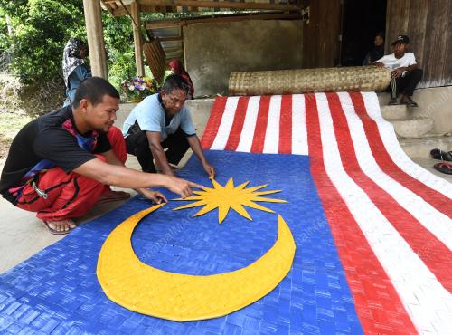 JALUR GEMILANG TIKAR MENGKUANG