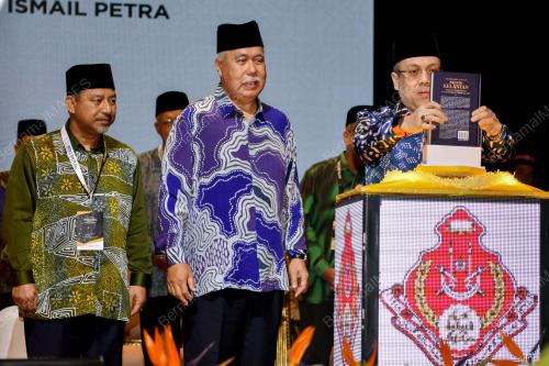 TENGKU MAHKOTA KELANTAN