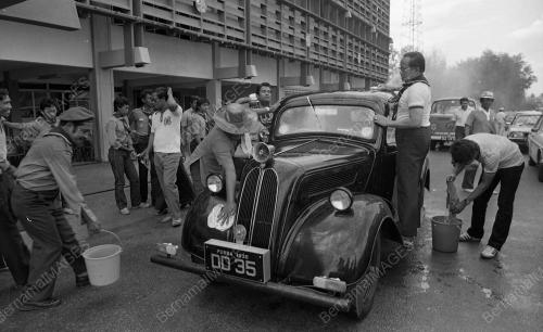 DATO' NIK ABDUL AZIZ NIK MAT