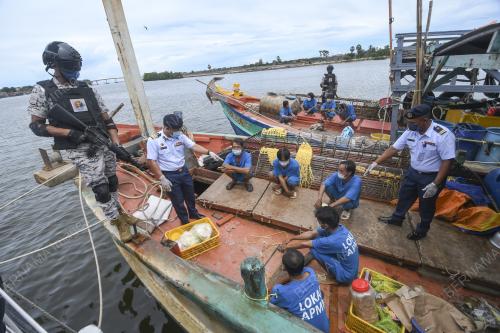 KEPTEN MARITIM SYED NOR ADLI SYED AB RAHMAN