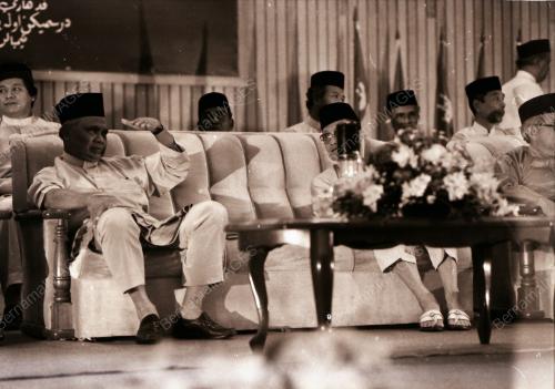 TUN GHAFAR BABA