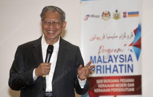 DATUK SERI MUSTAPA MOHAMED