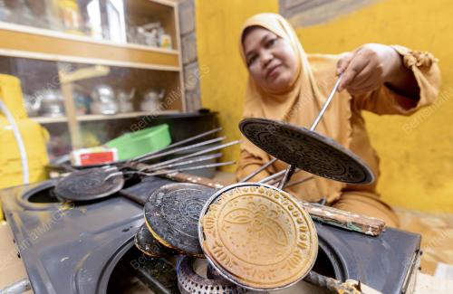 KUIH KAPIT EMPAT DARA