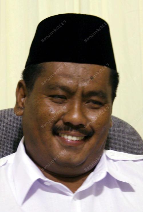TUAN AZIZ TUAN MAT