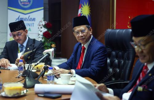 DATUK NAZRAN MUHAMMAD