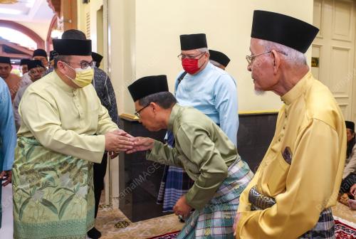 TENGKU DR. MUHAMMAD FAIZ PETRA SULTAN ISMAIL PETRA