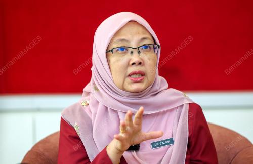 DR ZALIHA MUSTAFA