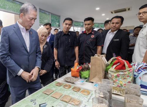 DATUK SERI FADILLAH YUSOF