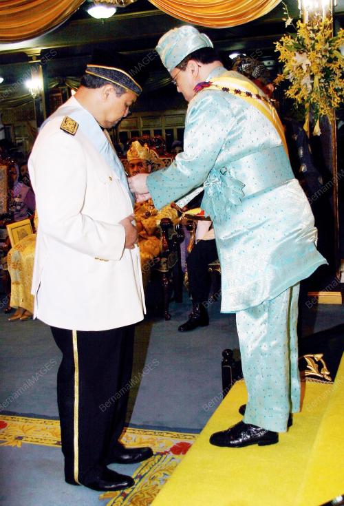 TUANKU ISMAIL PETRA SULTAN YAHYA PETRA