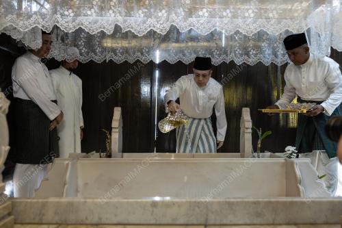 TENGKU MUHAMMAD FAKHRY PETRA