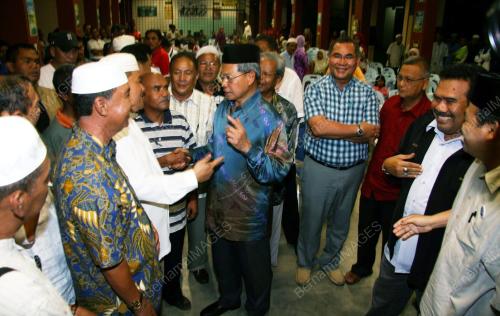 MUSTAPA MOHAMED