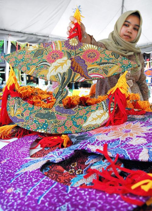 WAU BATIK