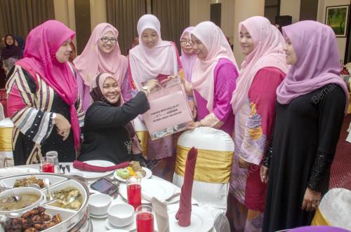 KB02_30062016_PUTERI_UMNO