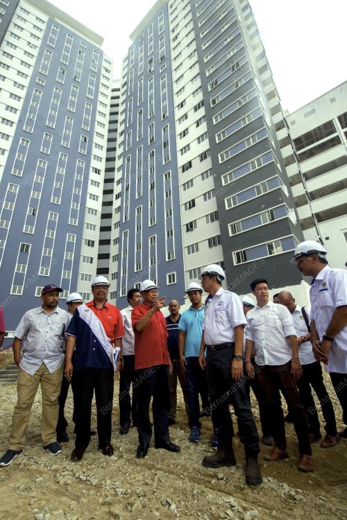 KB02_30072017_LAWATAN_BN201707271063