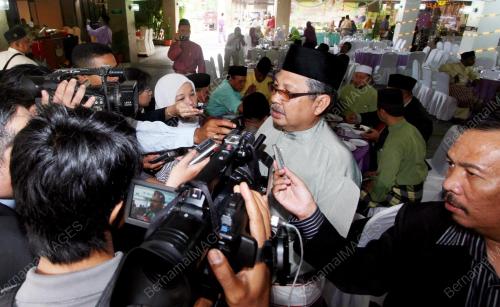 ABDUL FATAH HARON