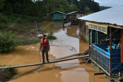PARAS AIR SUNGAI KELANTAN
