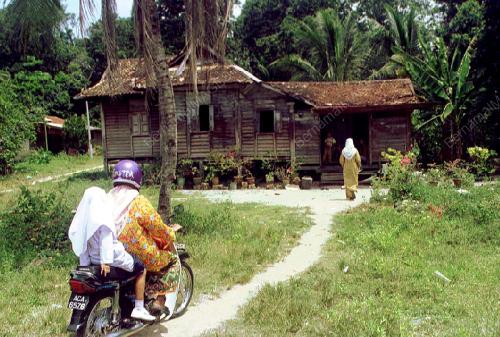 KB03-_19_06_2001_RUMAH_27012016